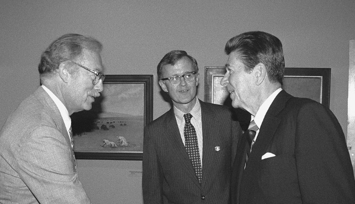 President Reagan at the Catlin Exhibit, NMAA